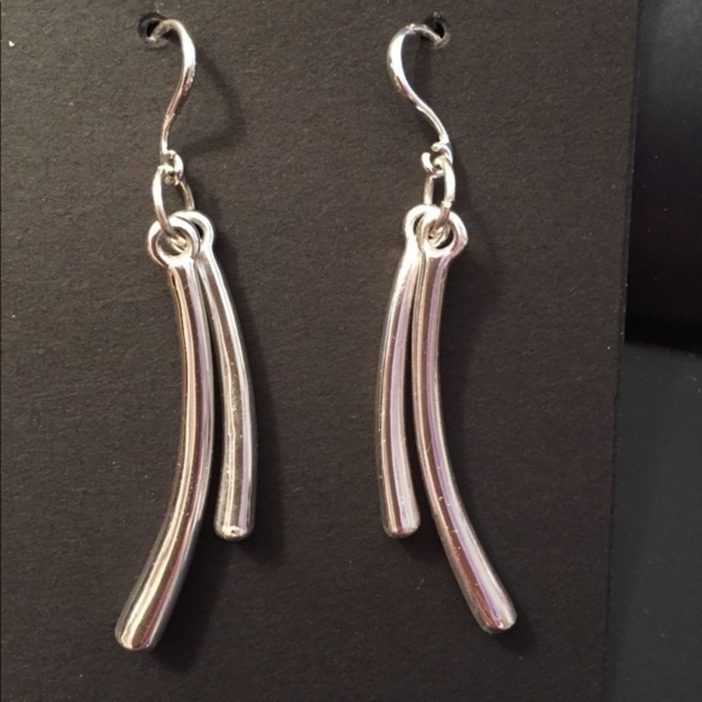 Gorgeous silver earrings